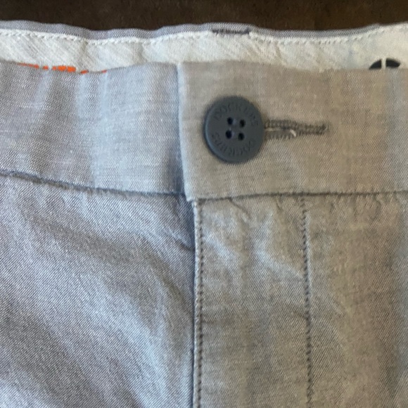 Dockers Gray Supreme Flex Ultimate Short Mens Size 42 Flat Front - Picture 3 of 8